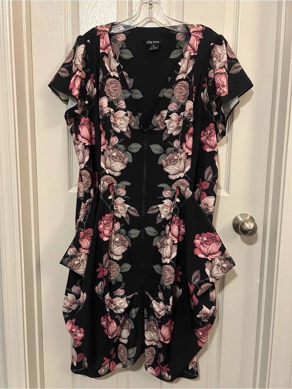 City Chi Black Midi Dress with Floral Print Size 20